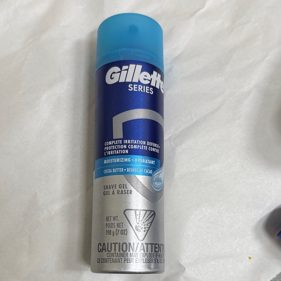 Gillette Series Moisturizing Shave Gel - Blue - Picture 1 of 4